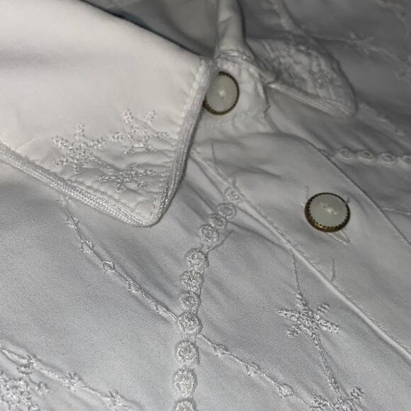 VTG Koret Womens M Embellished Pearl Button Blouse Embroidered Demure Western - Picture 3 of 16